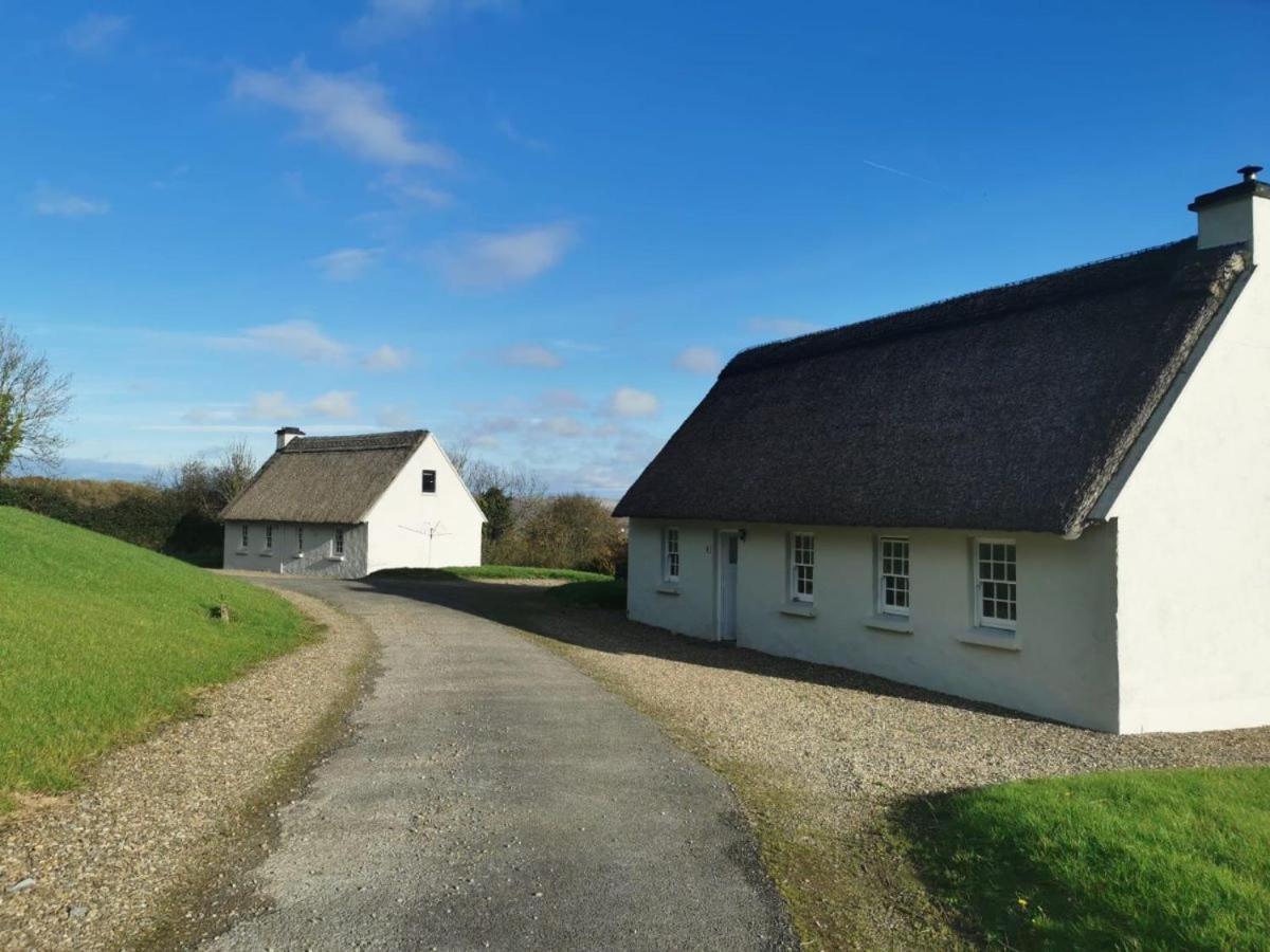 Corofin Lake Cottages Eksteriør billede